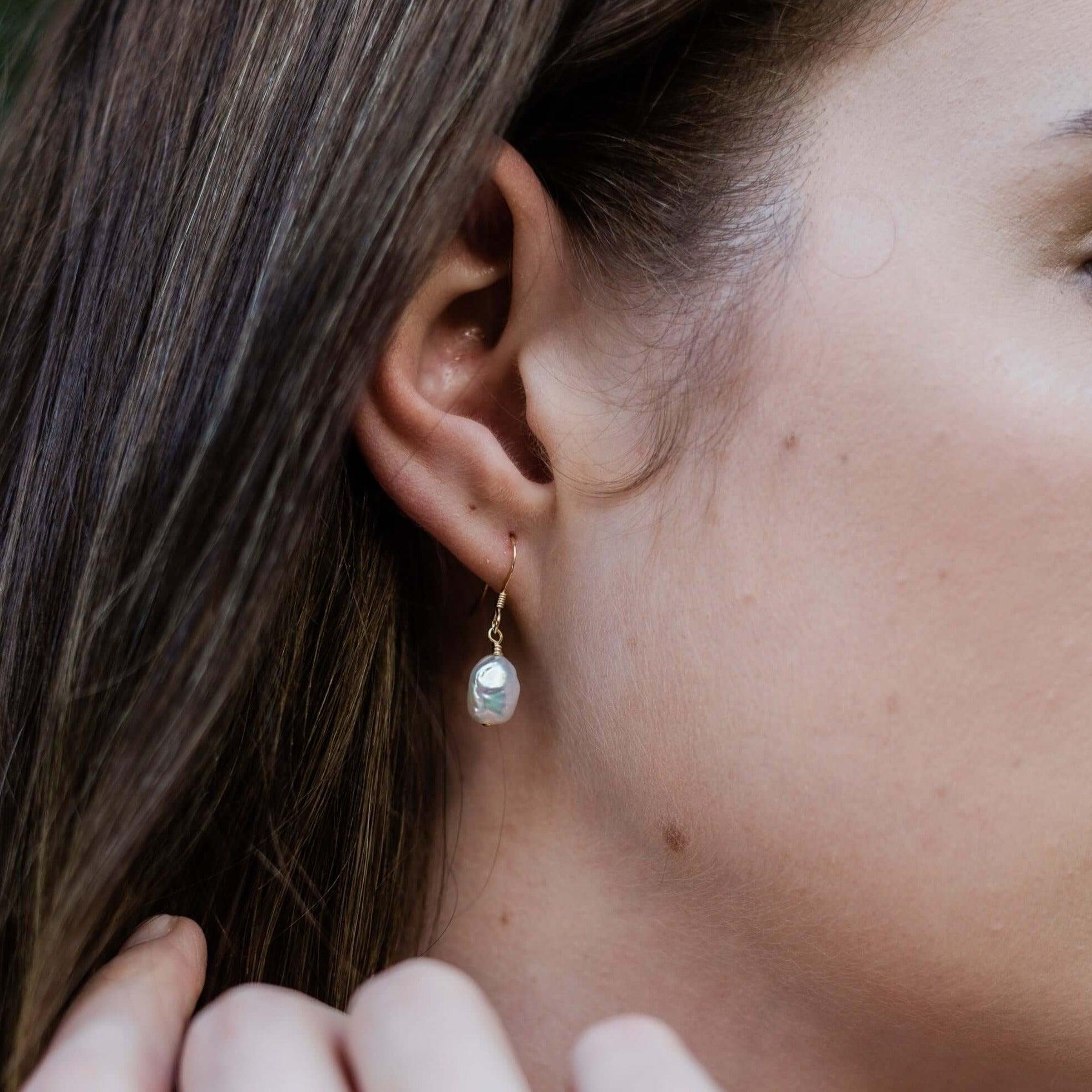 Raw White Freshwater Pearl Crystal Dangle Drop Earrings - Raw White Freshwater Pearl Crystal Dangle Drop Earrings - 14k Gold Fill - Luna Tide Handmade Crystal Jewellery