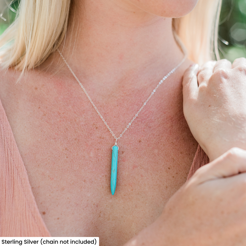 Long Dyed Turquoise Howlite Round Spike Point Pendant