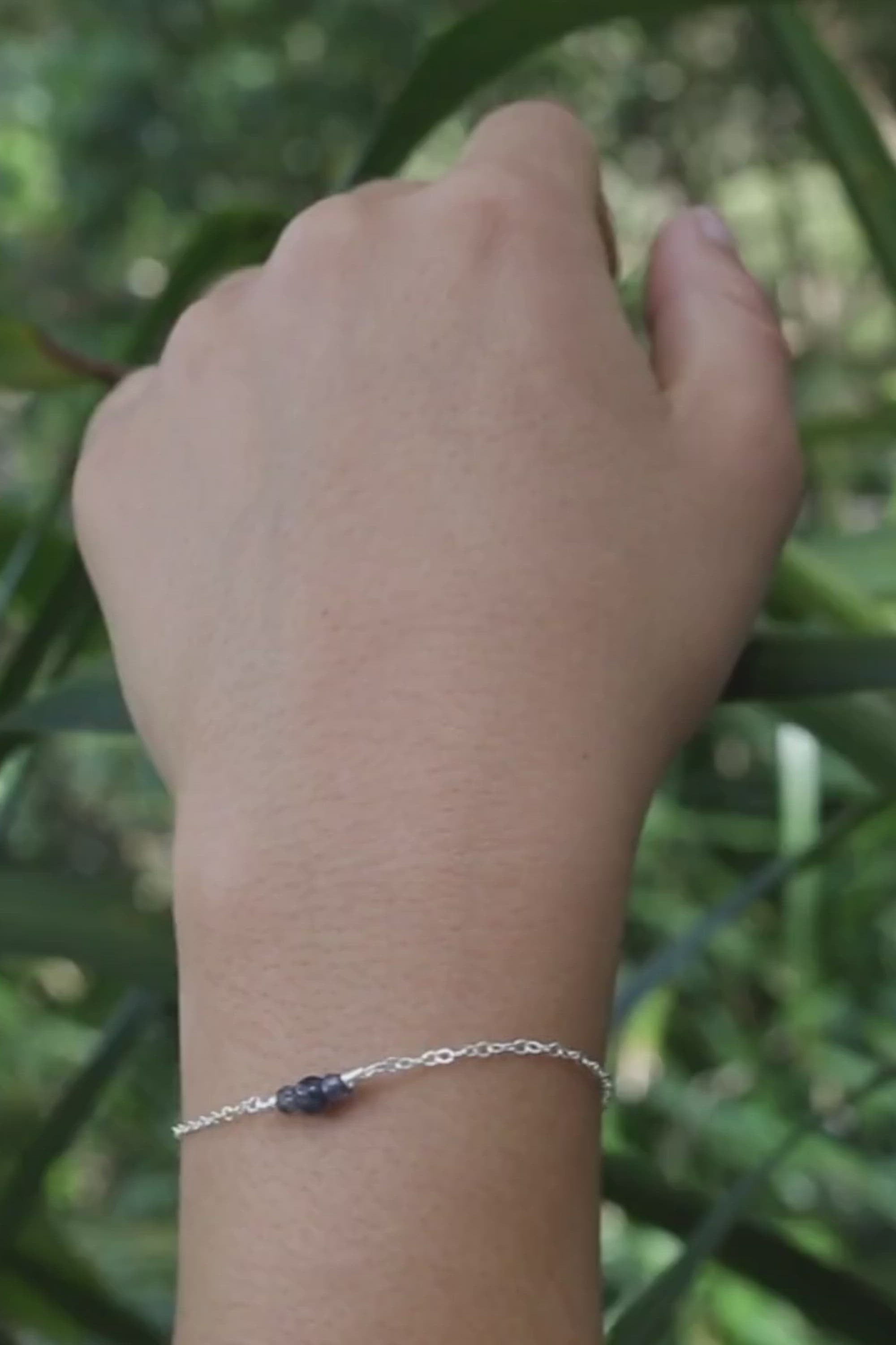 Dainty Iolite Gemstone Bracelet