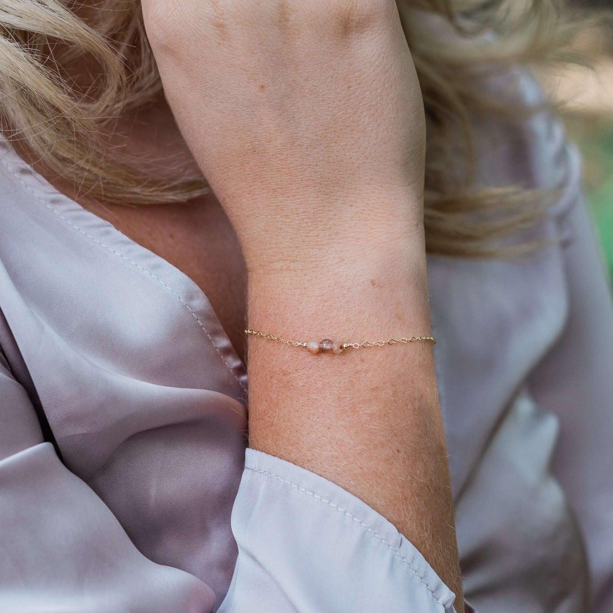 Dainty Sunstone Gemstone Bracelet - Dainty Sunstone Gemstone Bracelet - Sterling Silver - Luna Tide Handmade Crystal Jewellery