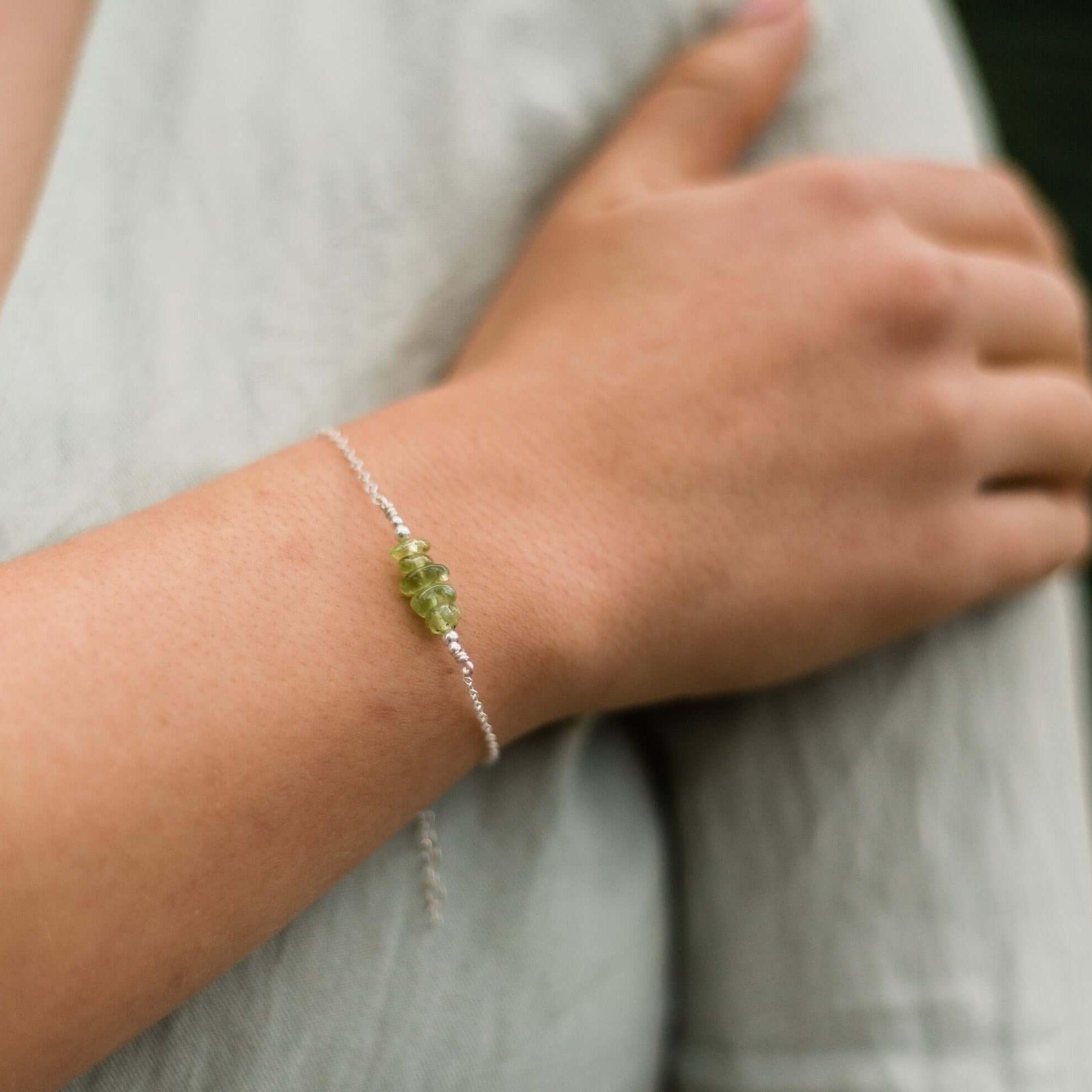 Peridot Chip Bead Bar Bracelet - Peridot Chip Bead Bar Bracelet - Sterling Silver - Luna Tide Handmade Crystal Jewellery