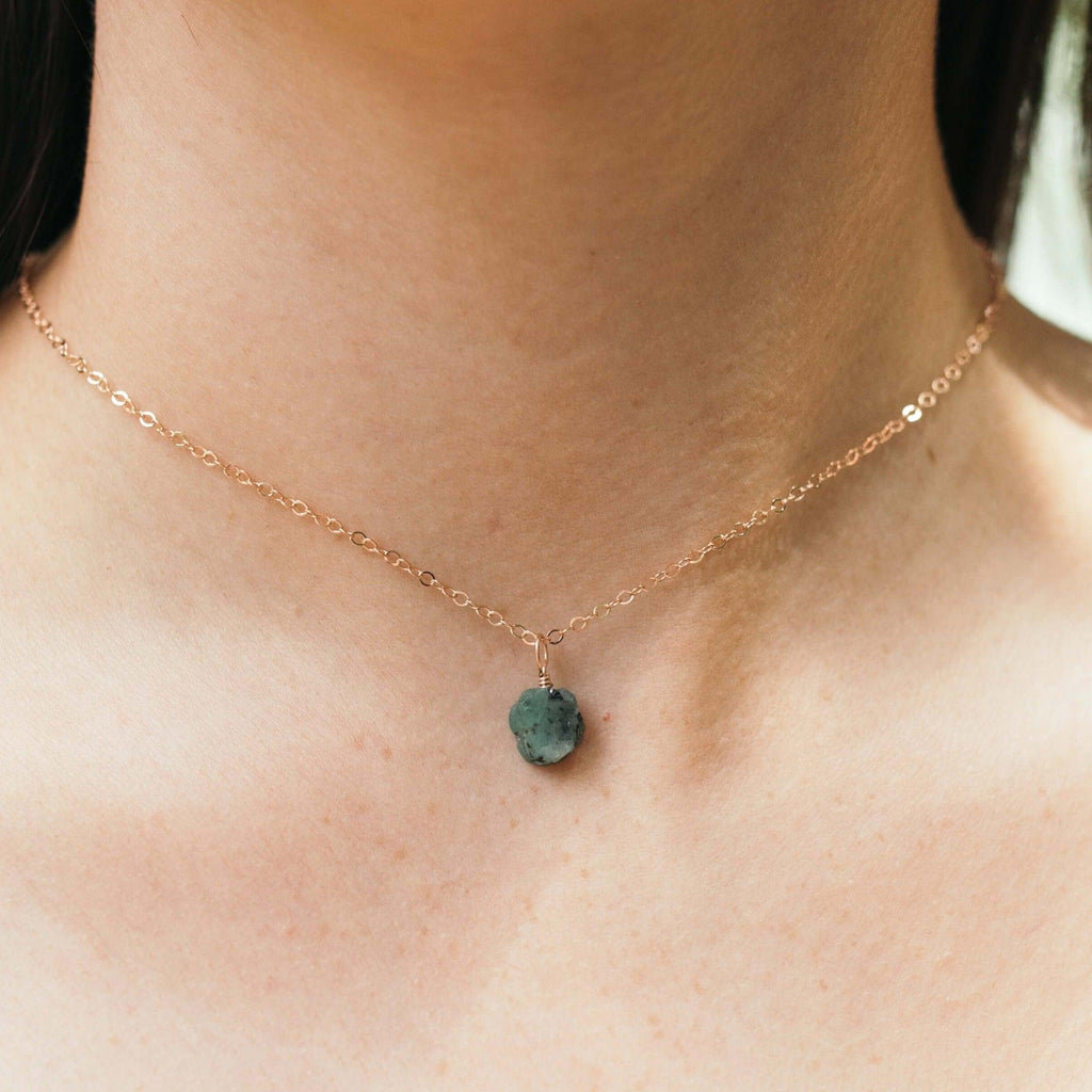 Tiny Rough Emerald Gemstone Pendant Choker - Tiny Rough Emerald Gemstone Pendant Choker - Sterling Silver / Cable - Luna Tide Handmade Crystal Jewellery